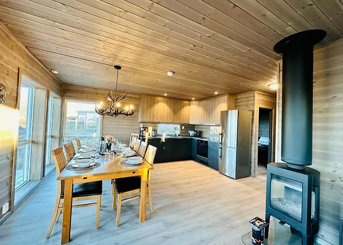 Lofotenholidays, Luxury With Panoramic View Villa Leknes